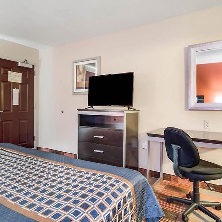 Americas Best Value Inn - Мейбълтън Екстериор снимка