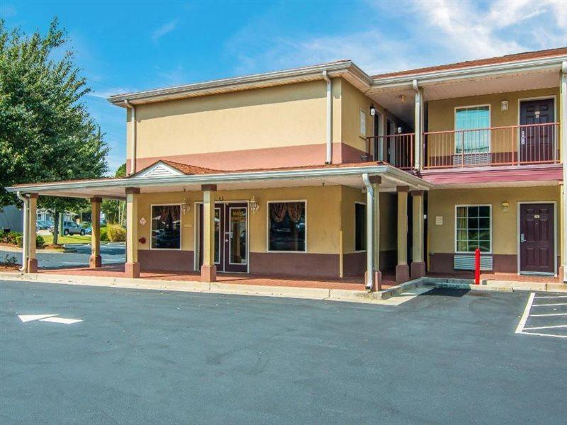 Americas Best Value Inn - Мейбълтън Екстериор снимка