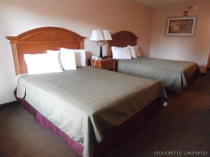 Americas Best Value Inn - Мейбълтън Екстериор снимка