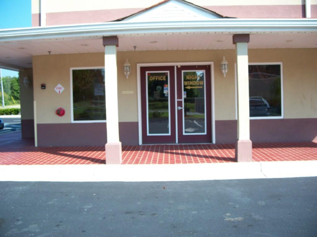 Americas Best Value Inn - Мейбълтън Екстериор снимка