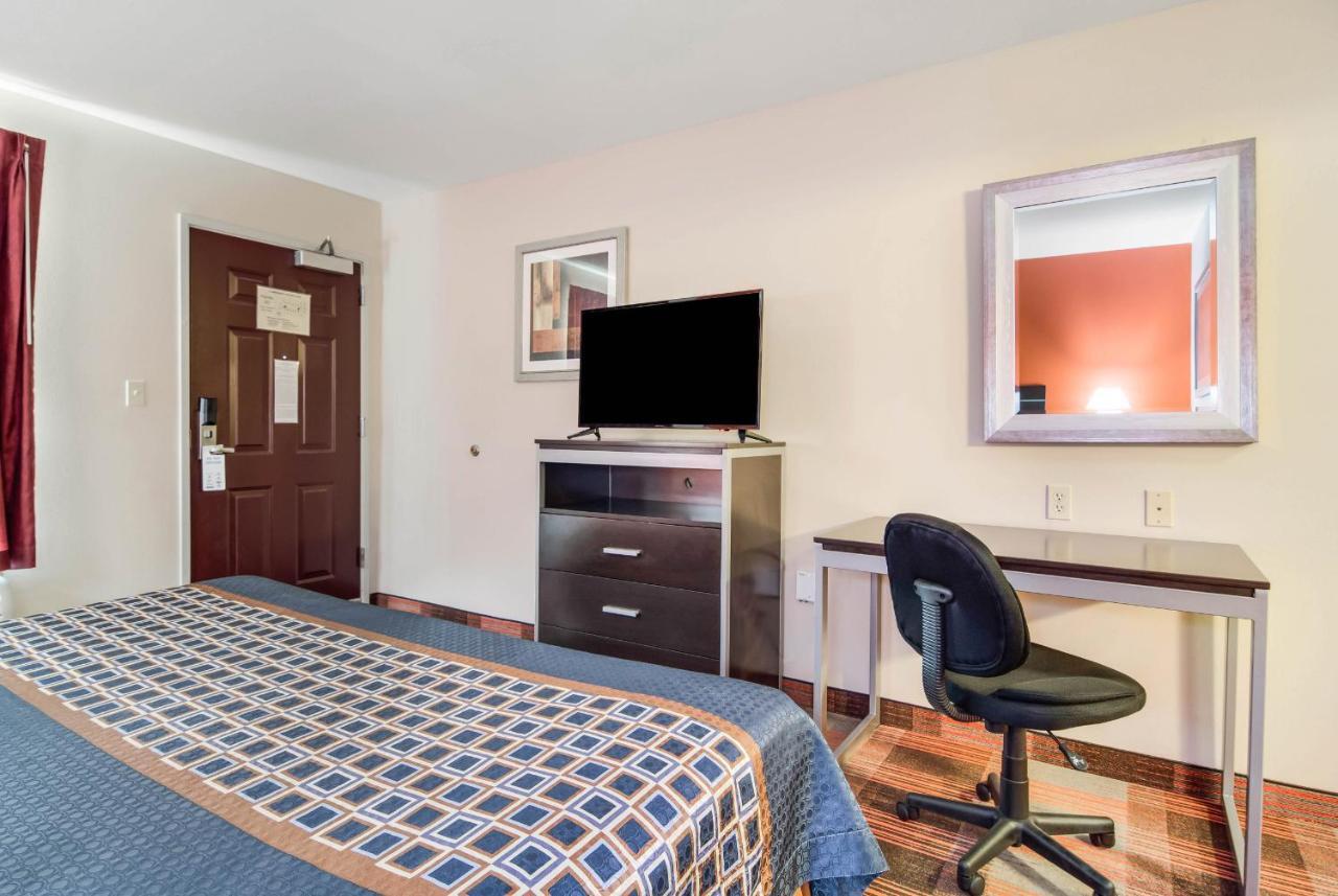 Americas Best Value Inn - Мейбълтън Екстериор снимка