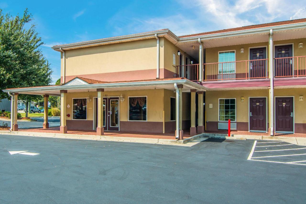Americas Best Value Inn - Мейбълтън Екстериор снимка