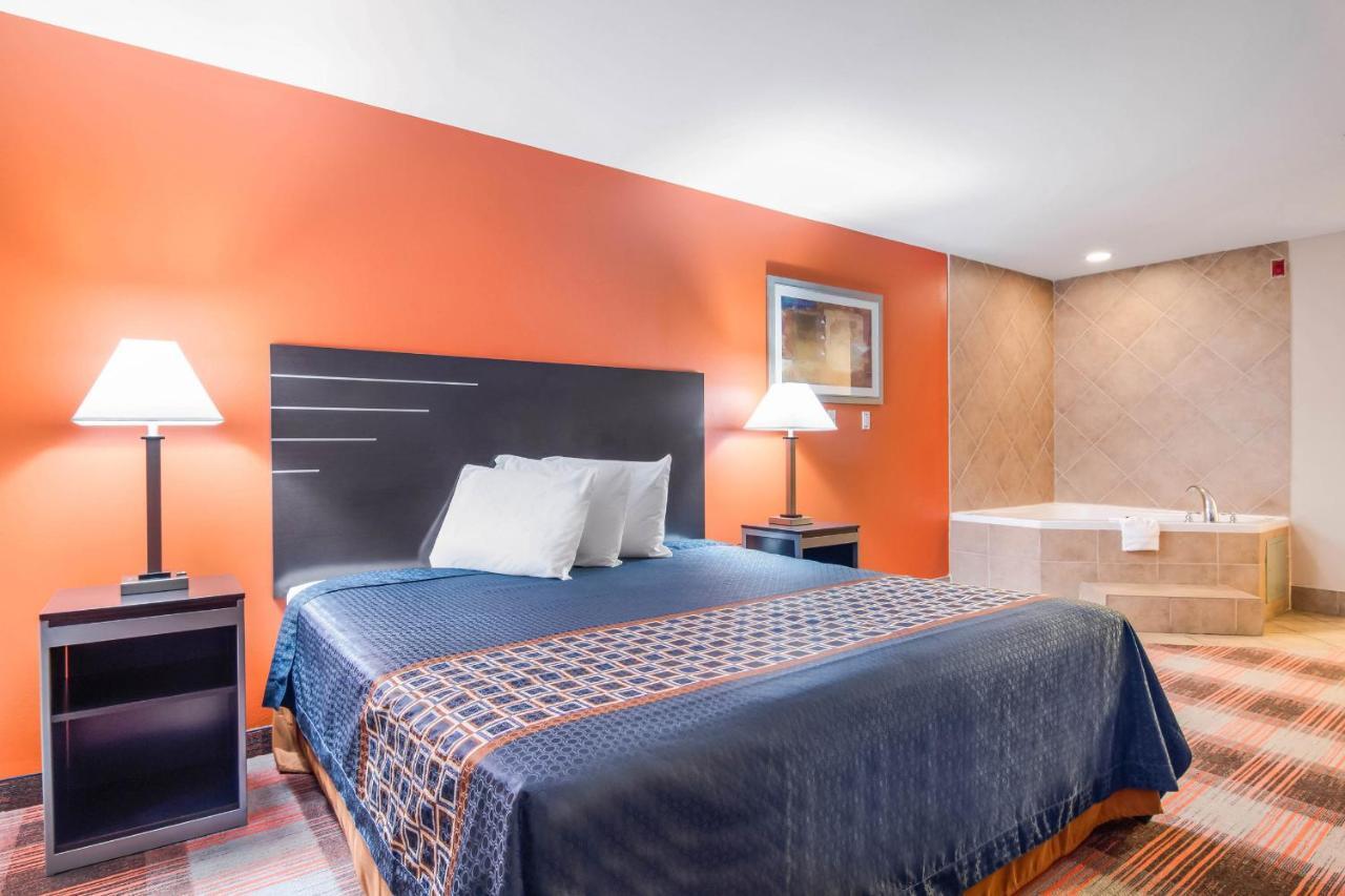 Americas Best Value Inn - Мейбълтън Екстериор снимка